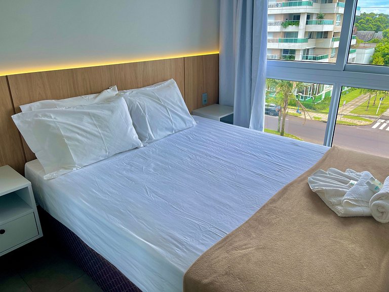 Livin' Resort Home - 408/2