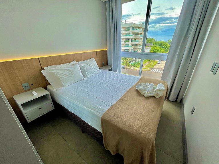 Livin' Resort Home - 408/2