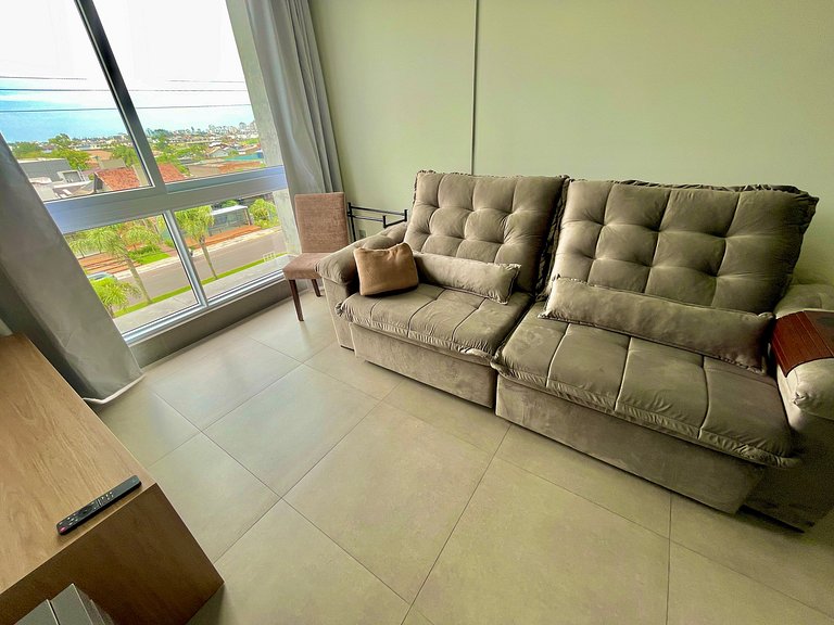 Livin' Resort Home - 408/2