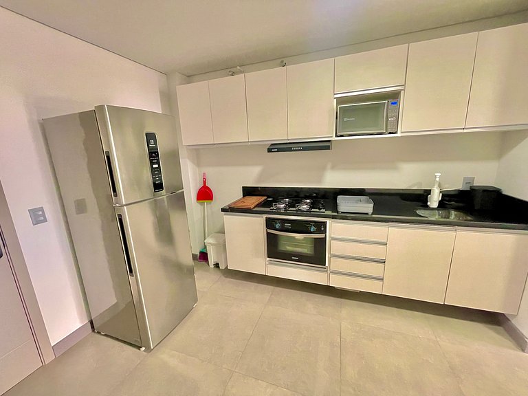 Livin' Resort Home - 408/2