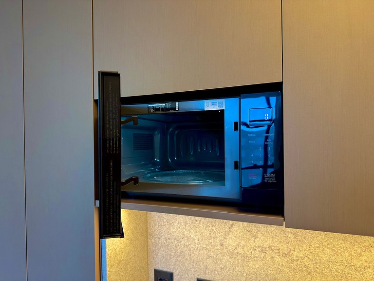 Livin' Resort Home - 602/3