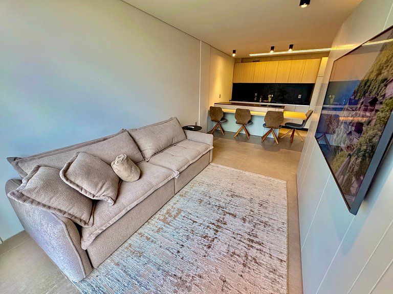 Livin' Resort Home - 502/1