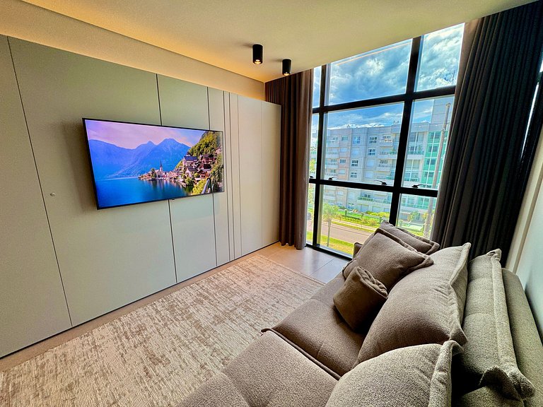 Livin' Resort Home - 502/1