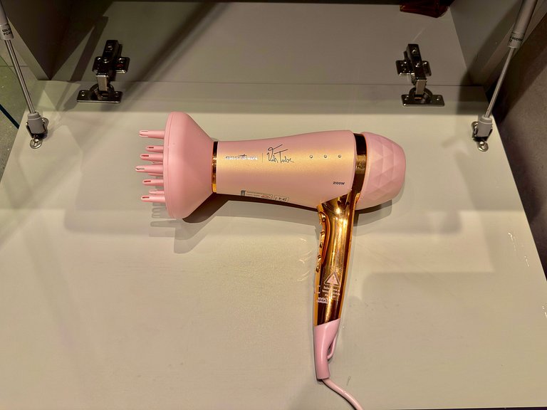 Livin' Resort Home - 502/1