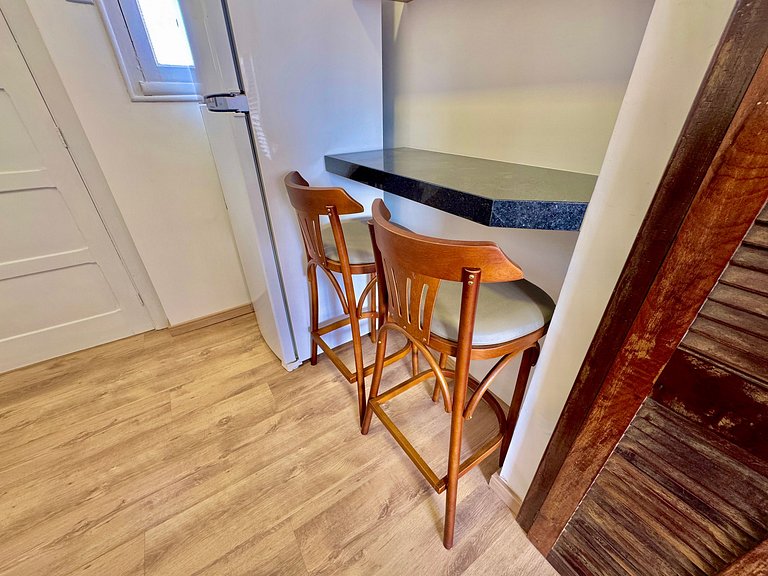 Aymoré 321 com Varanda e Vista Mar – Centro Capão