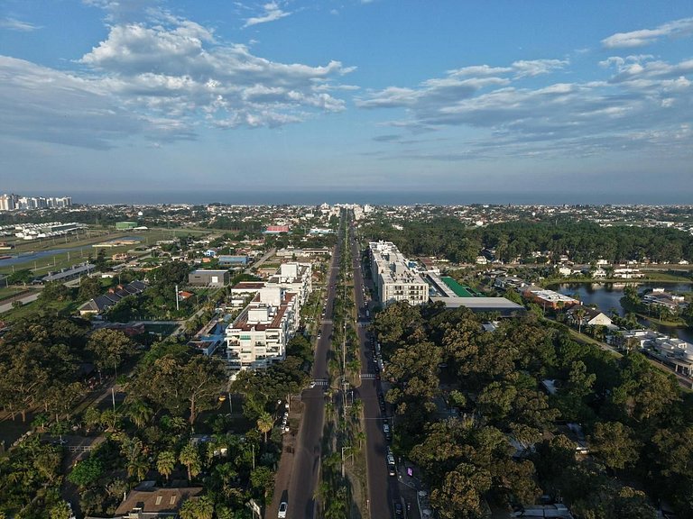 Livin' Resort Home - 402/2