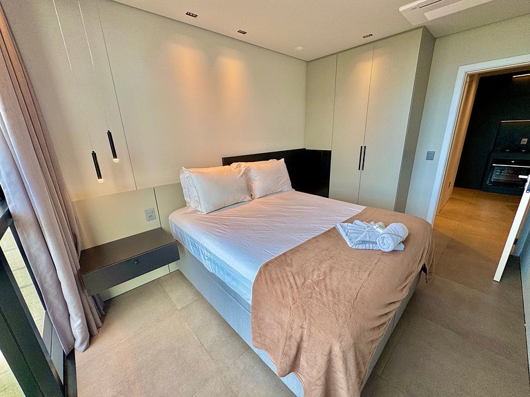 Livin' Resort Home - 402/2