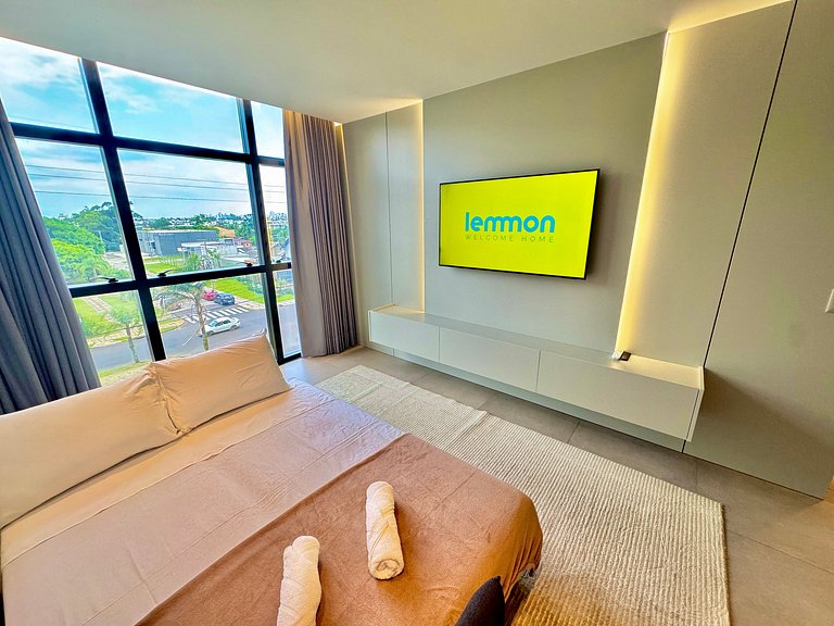 Livin' Resort Home - 402/2