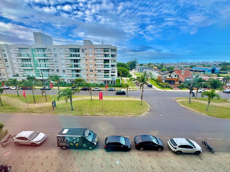 Livin' Resort Home - 402/2