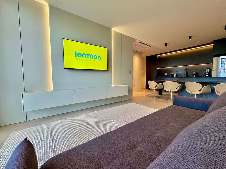 Livin' Resort Home - 402/2