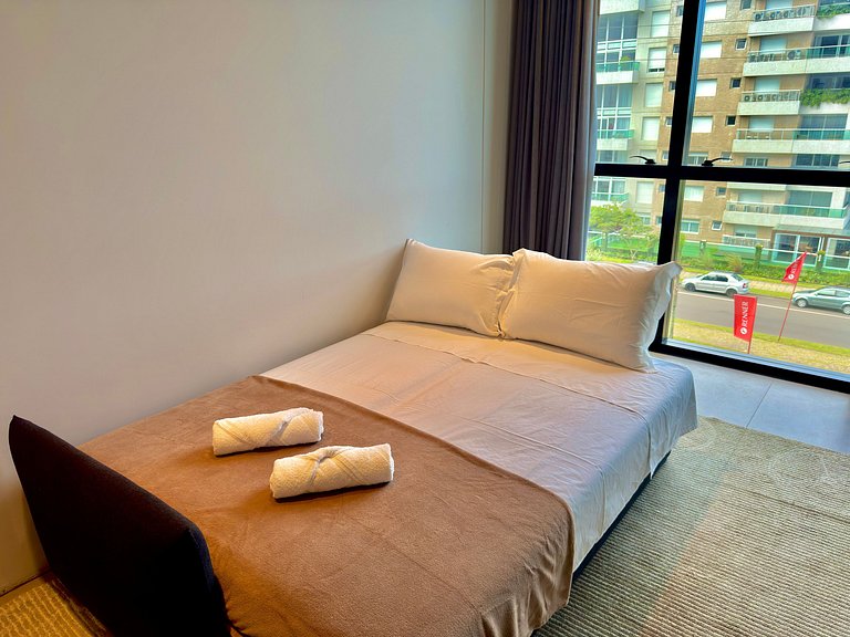 Livin' Resort Home - 402/2