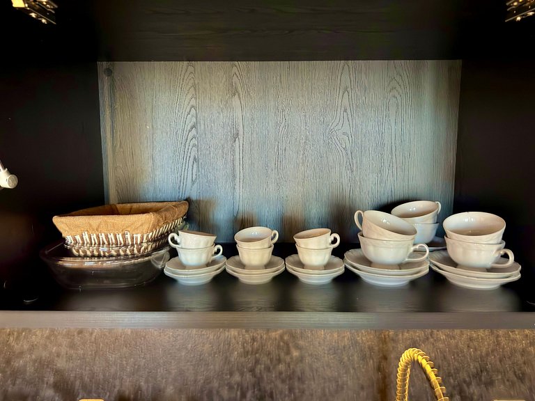 Livin' Resort Home - 402/2