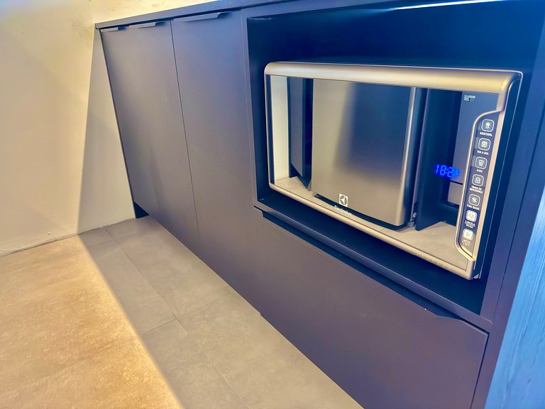 Livin' Resort Home - 402/2