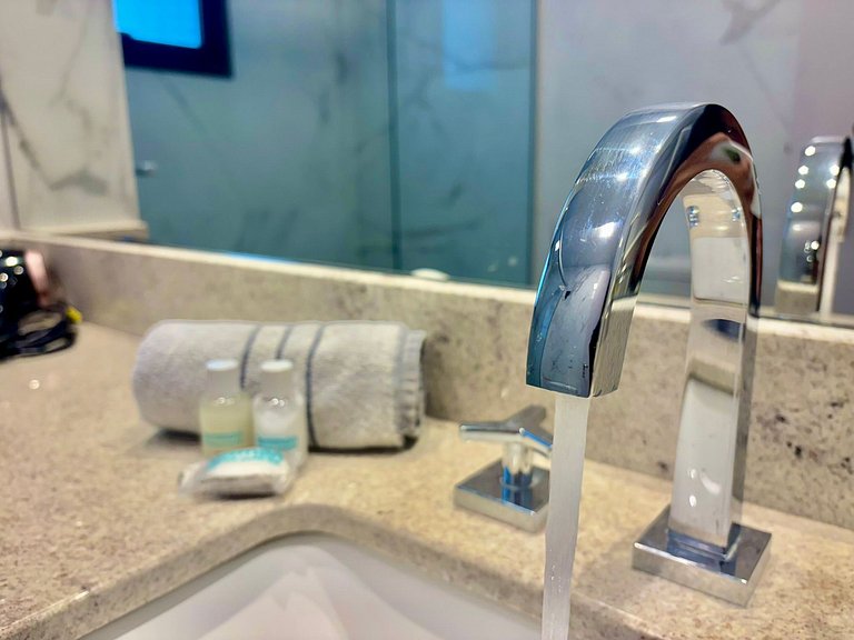 LIV - Apartment 1007