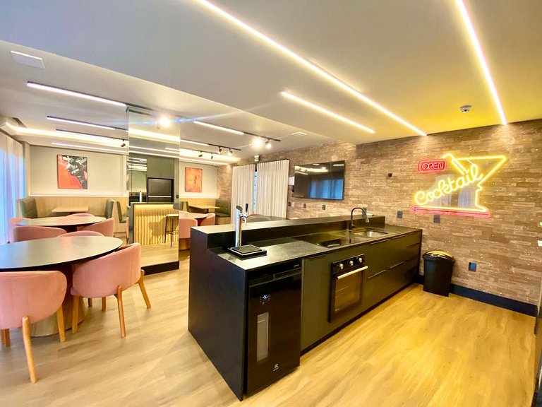 LIV Exclusive Flat 410– a 2 min da Praia de Bombas