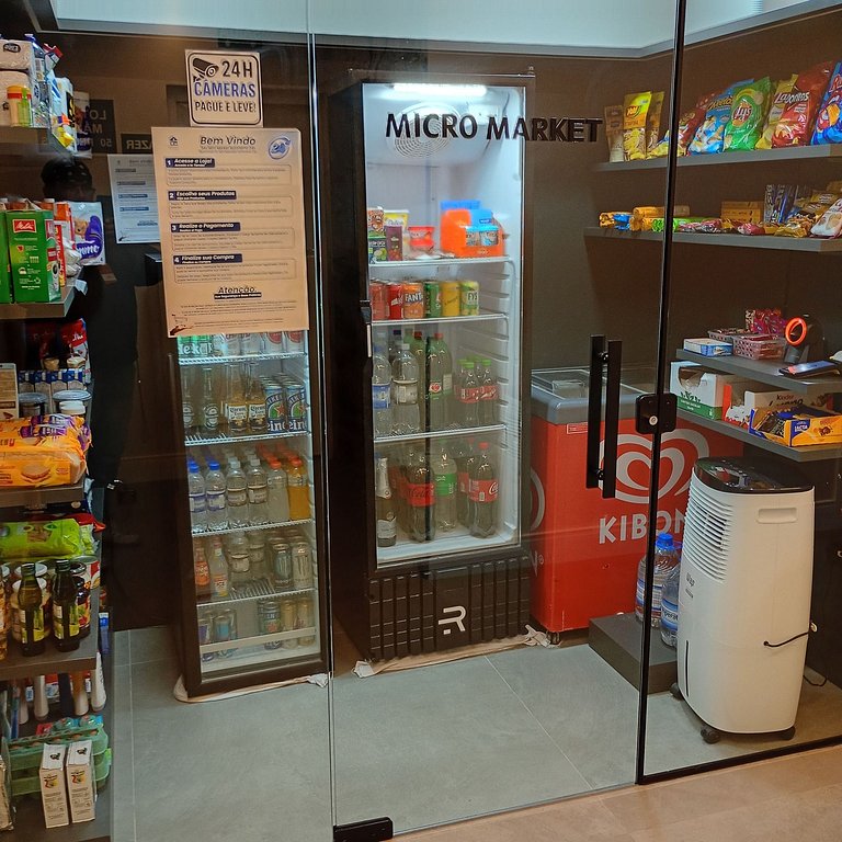 LIV Exclusive Flat 410– a 2 min da Praia de Bombas