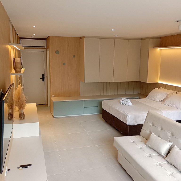 LIV Exclusive Flat 410– a 2 min da Praia de Bombas