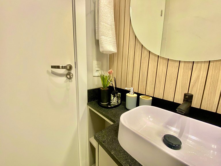 LIV Exclusive Flat 503 a 2 min da Praia de Bombas