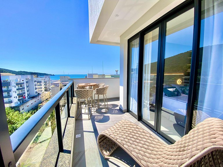 LIV Exclusive Flat 706 – a 2 min da Praia de Bombas