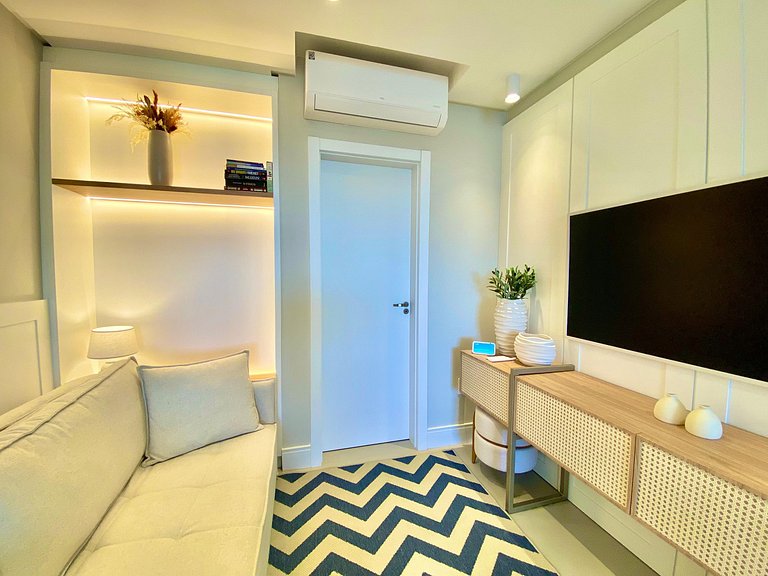 LIV Exclusive Flat 706 – a 2 min da Praia de Bombas