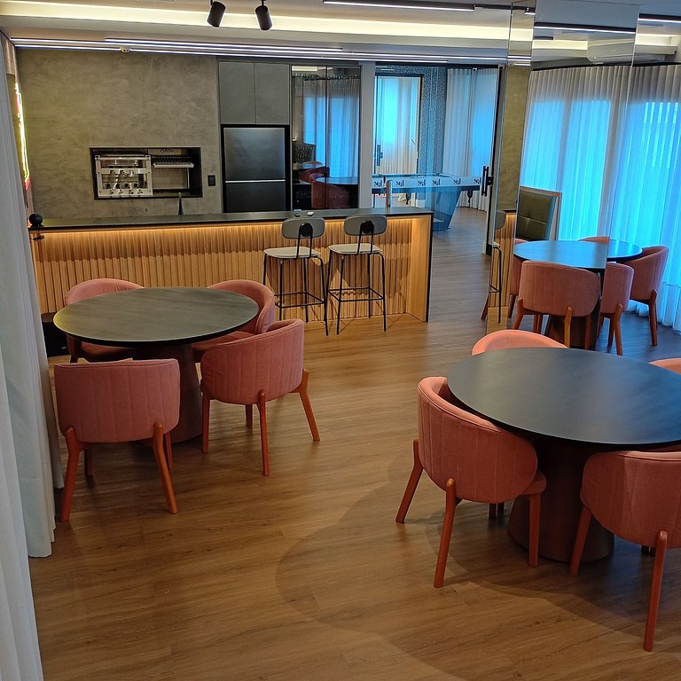 LIV Exclusive Flat 706 – a 2 min da Praia de Bombas