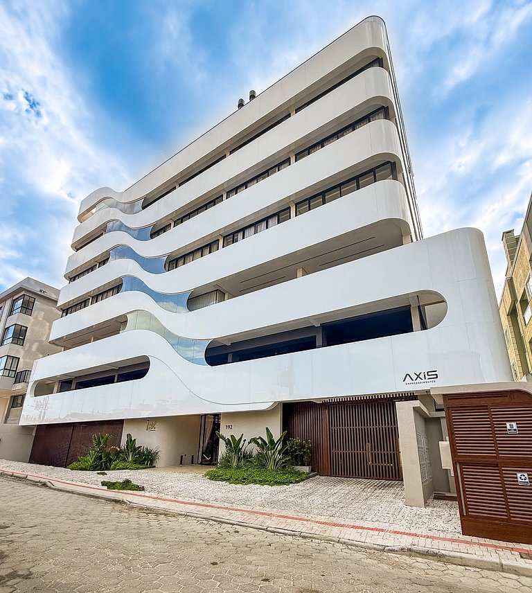 LIV Exclusive Flat 706 – a 2 min da Praia de Bombas